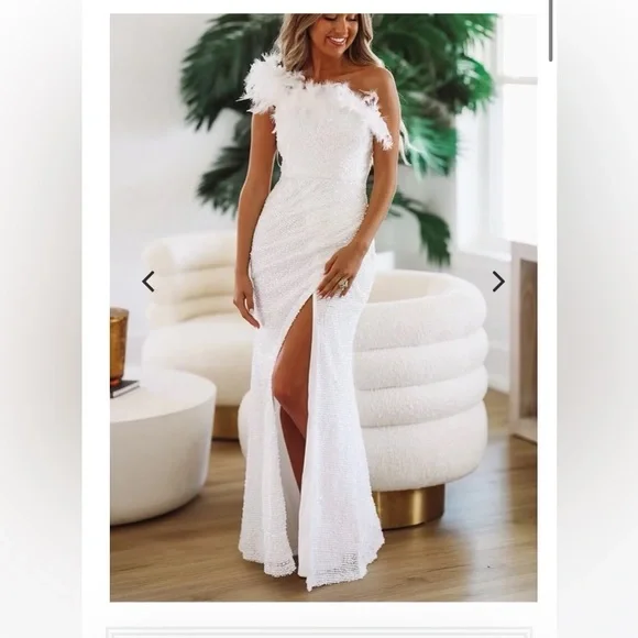 Hazel and Olive Dresses | Hazel and Olive Maxi Dress in Medium. | Color: White | Size: M | Pm-11524299'S Closet